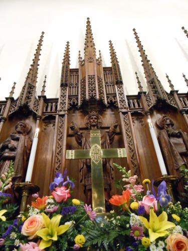 Easter-Altar-Flowers-March-31-2013