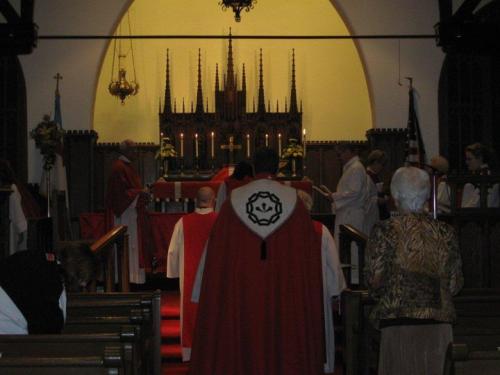 Holy-Cross-Day-in-the-Nave-Sept.-21-2010